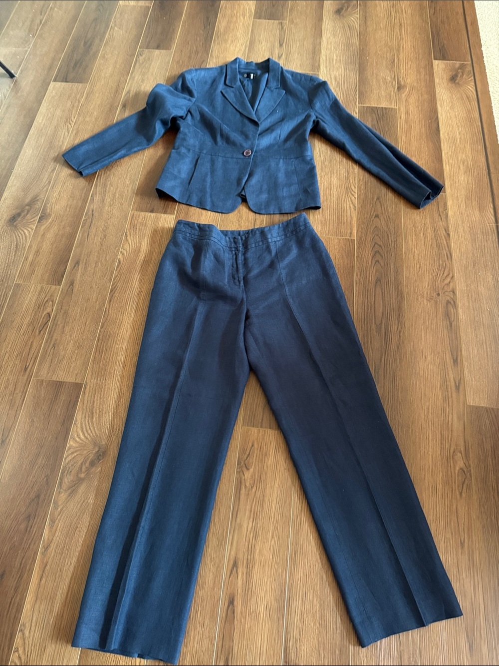 PETITES - Navy Two-Piece Women's Pant Suit - Size 10P